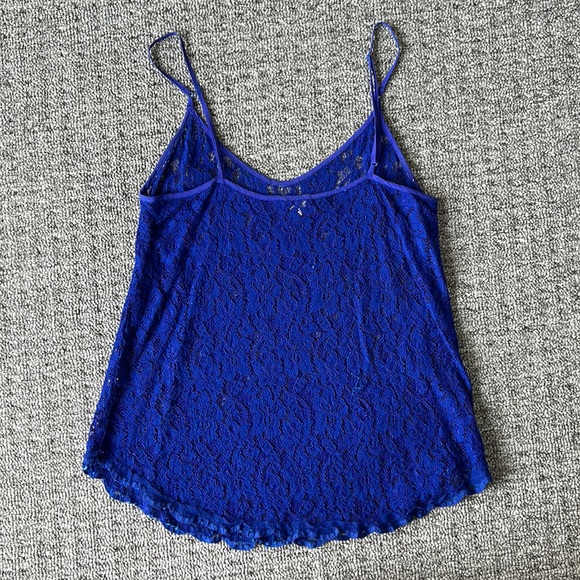 Aritzia Blue Sheer Lace Tank sz. M - Picture 5 of 5